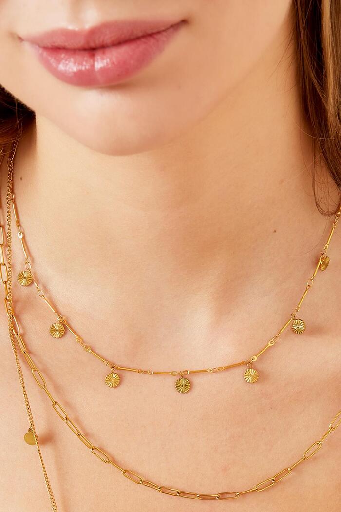Halskette mit Blumenmünzen-Anhängern Gold Edelstahl Bild3